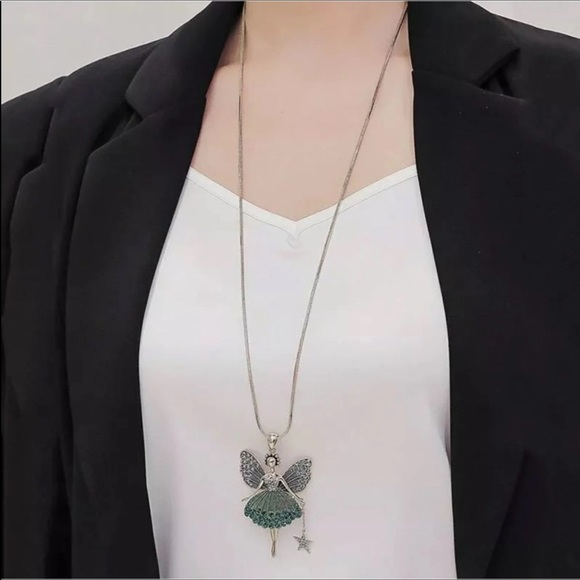 NEW. Silver Tone Dancing fairy Girl w/ Green Crystal Rhinestones Long Necklace - Picture 2 of 3